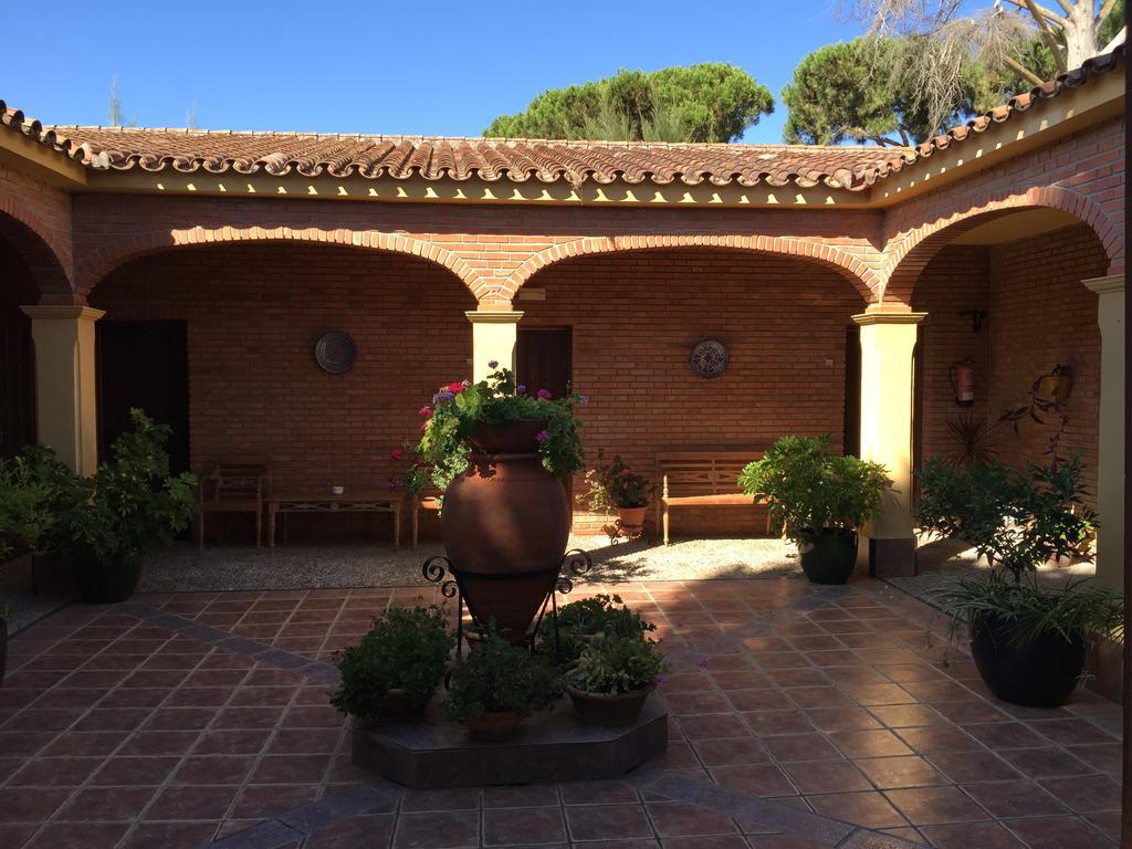 Hotel Hospederia Santiago Chiclana de la Frontera Esterno foto